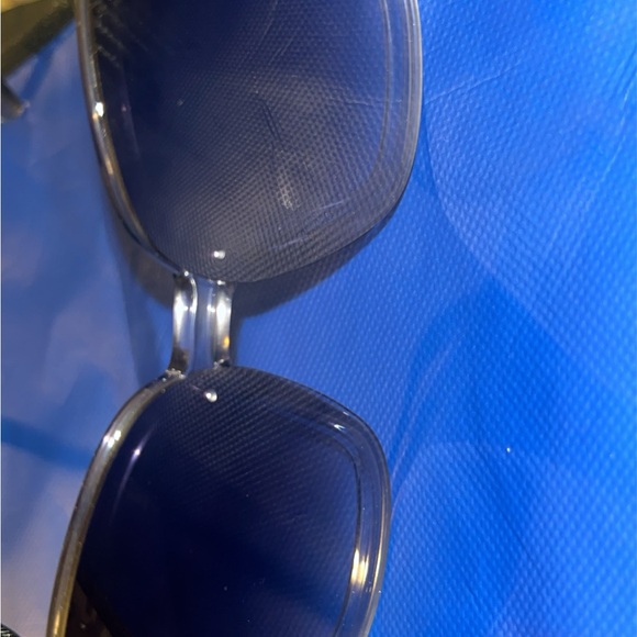 Chanel sunglasses - Picture 4 of 6